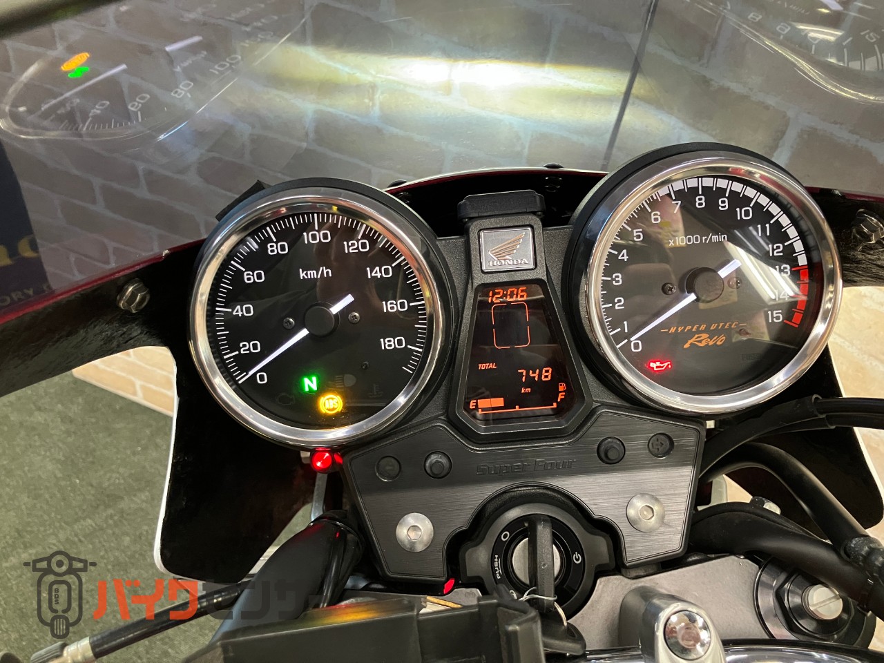 CB400 SUPER FOUR VTEC REVO ショートレバー　ビキニカウル　グリップヒーター　エンジンスライダー　フェンダーレス_33