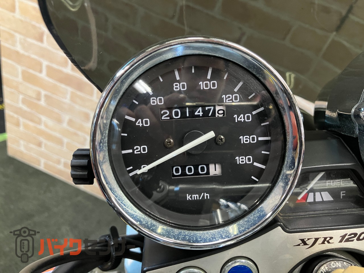 XJR1200 ノジマフルエキ フェンダーレス エンジンスライダー FCR39パイ パワーフィルター_10