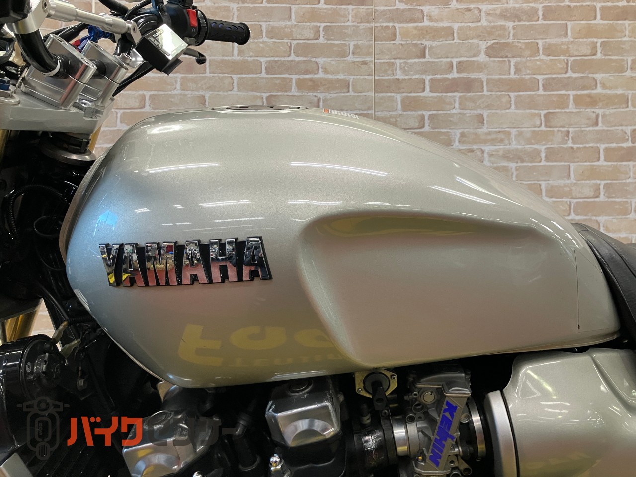 XJR1200 ノジマフルエキ フェンダーレス エンジンスライダー FCR39パイ パワーフィルター_15