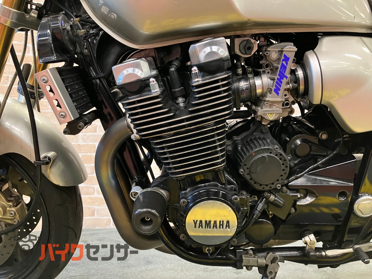 XJR1200 ノジマフルエキ フェンダーレス エンジンスライダー FCR39パイ パワーフィルター_16