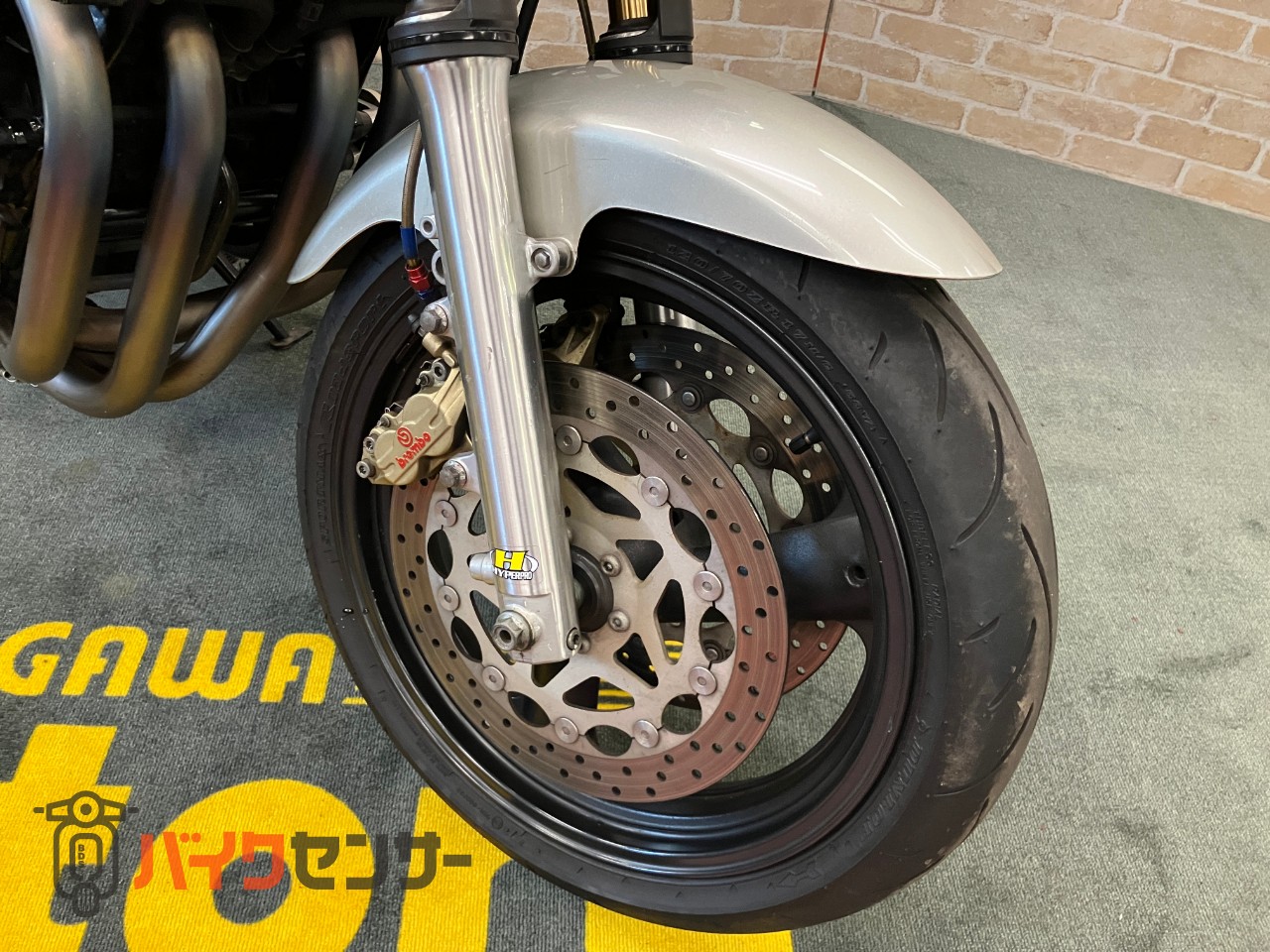 XJR1200 ノジマフルエキ フェンダーレス エンジンスライダー FCR39パイ パワーフィルター_29