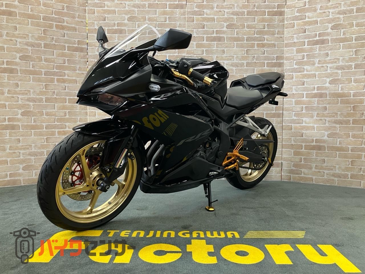 CBR250RR 上下クイックシフター 前後ゲイルスピードホイール ベビーフェイスバックステップ ブレンボキャリパー ETC_3