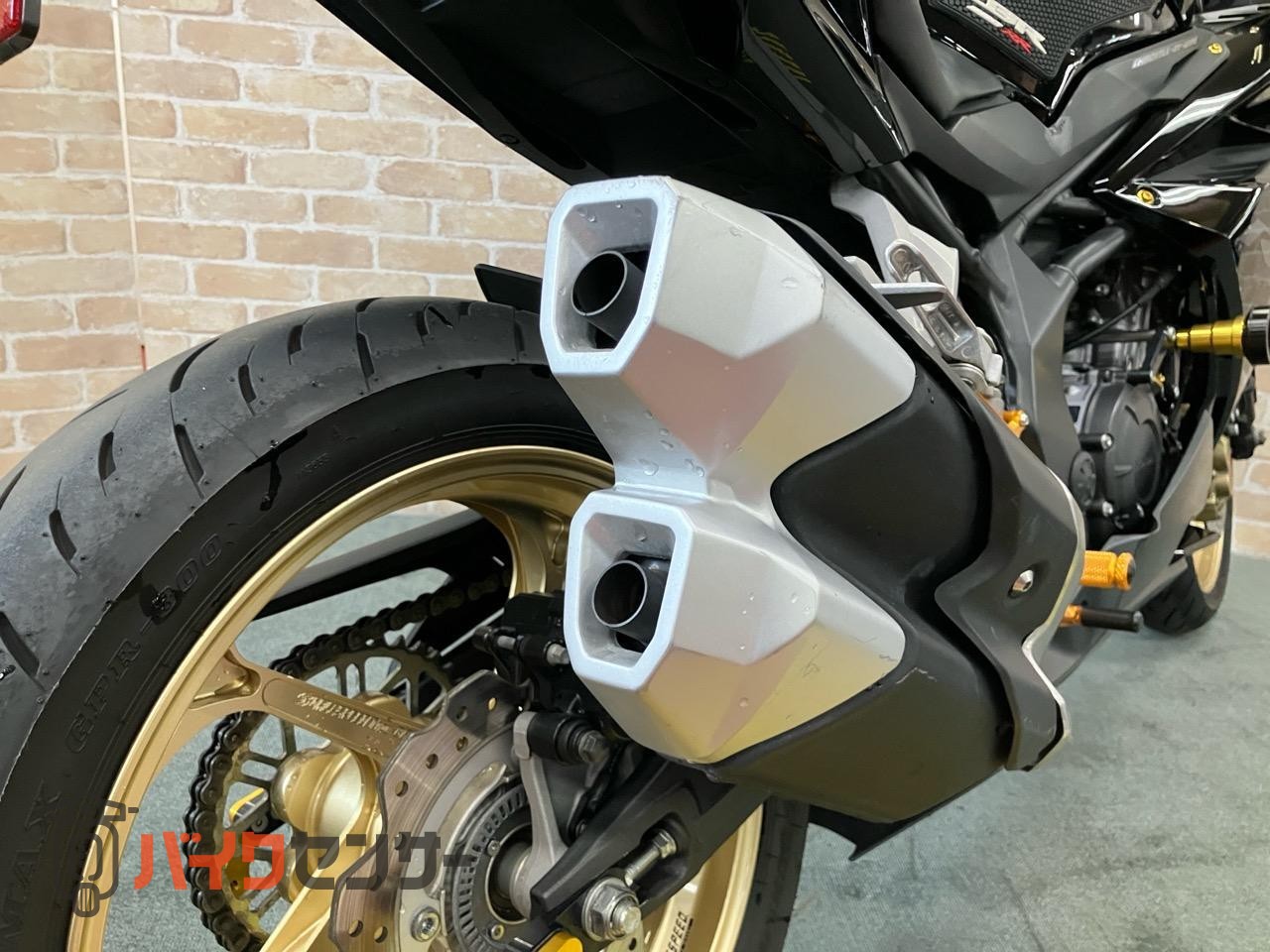 CBR250RR 上下クイックシフター 前後ゲイルスピードホイール ベビーフェイスバックステップ ブレンボキャリパー ETC_10