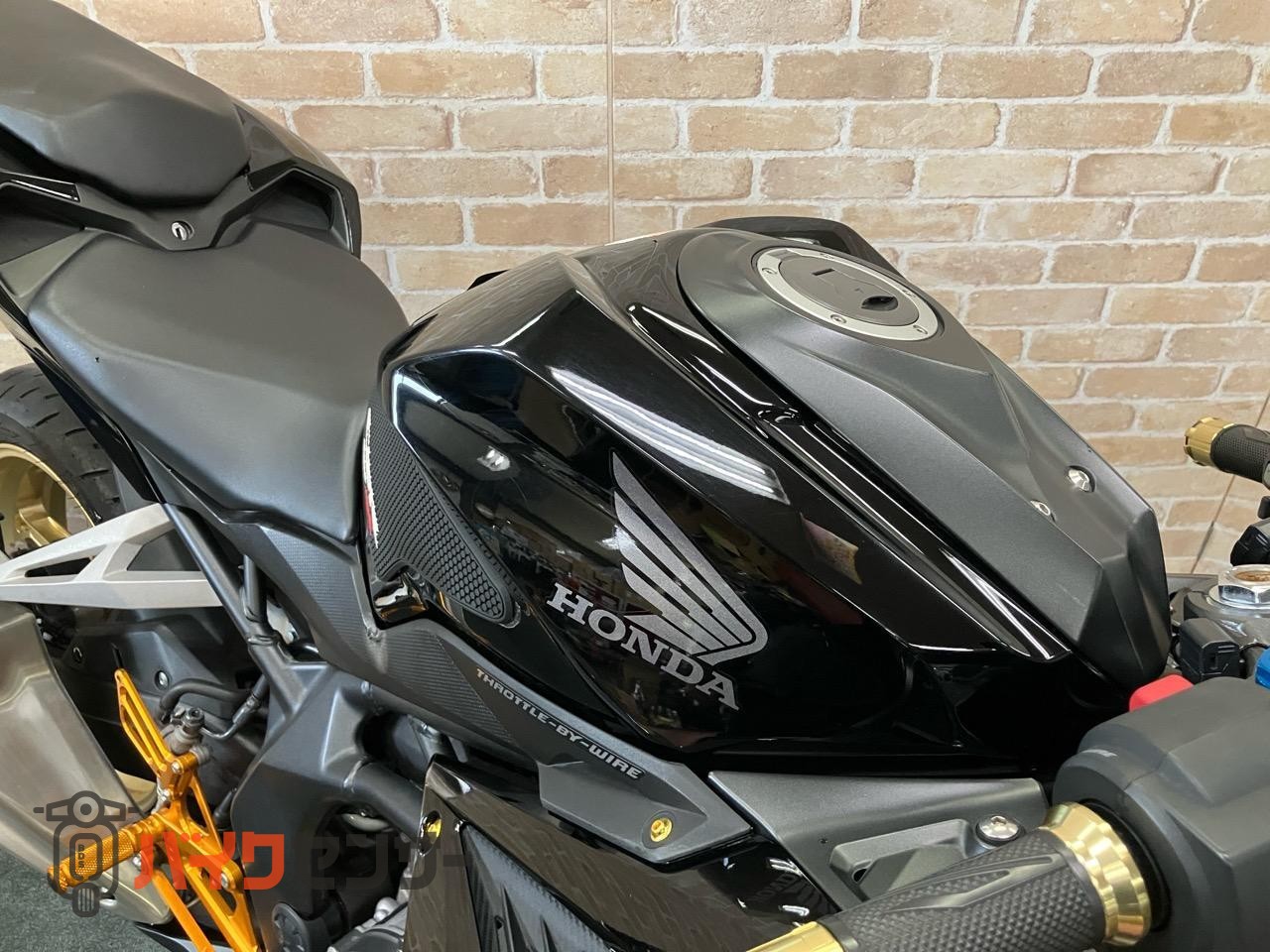 CBR250RR 上下クイックシフター 前後ゲイルスピードホイール ベビーフェイスバックステップ ブレンボキャリパー ETC_21