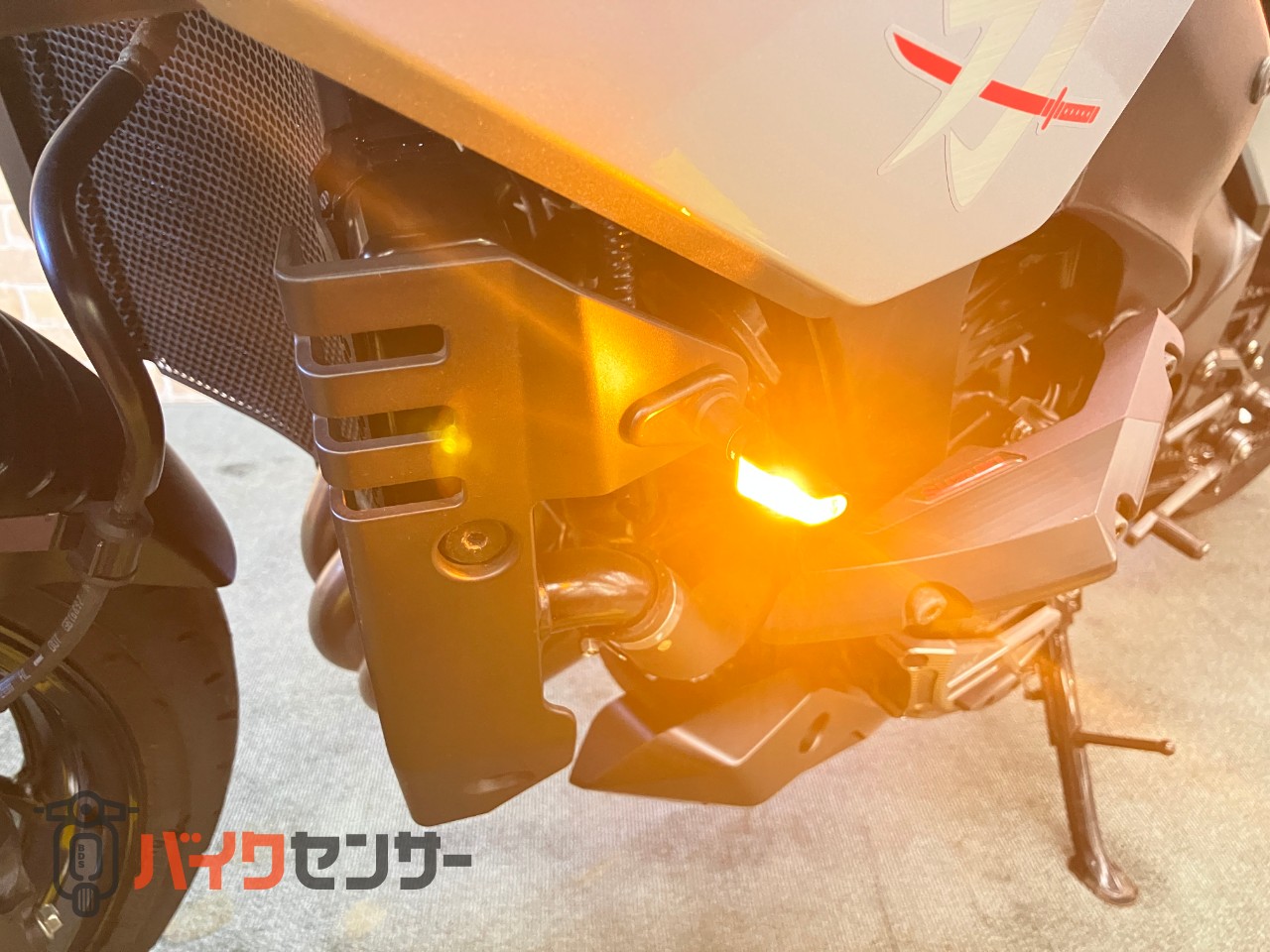 カタナ ヨシムラ　スクリーン　マフラー　バックステップ　ケースガード　ローダウン　シート加工　フェンダーレス　カーボンインナーフェンダー_27