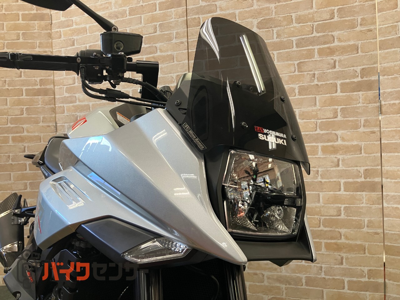 カタナ ヨシムラ　スクリーン　マフラー　バックステップ　ケースガード　ローダウン　シート加工　フェンダーレス　カーボンインナーフェンダー_30