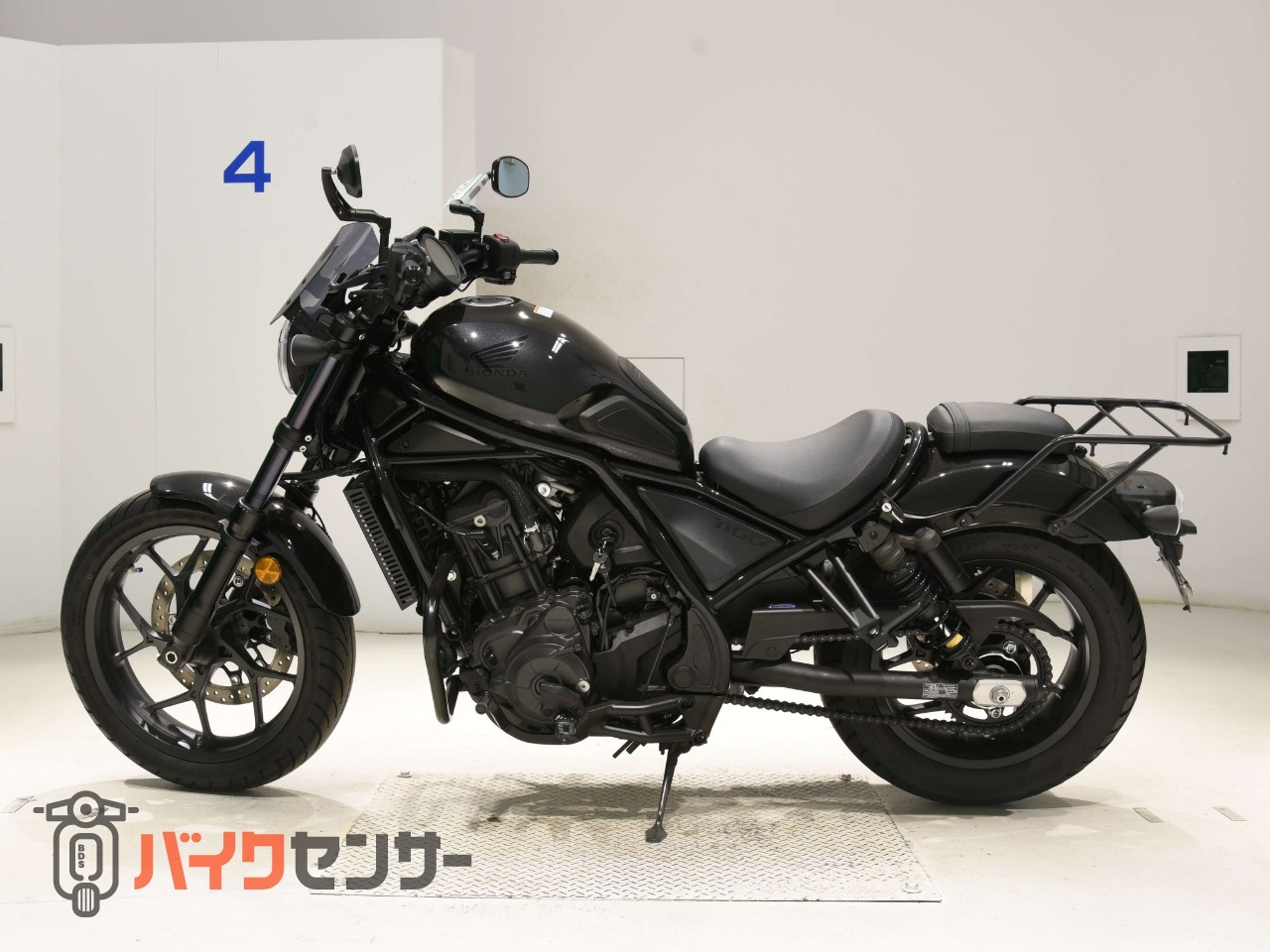 レブル1100 エンジンガード　コアガード　リアキャリア　モリワキメーターバイザー　ETC　グリップヒーター_1