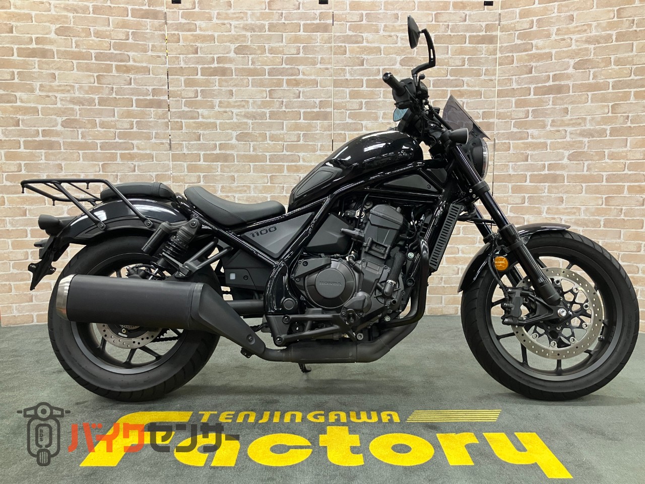 レブル1100 エンジンガード コアガード リアキャリア モリワキメーターバイザー ETC グリップヒーター_0