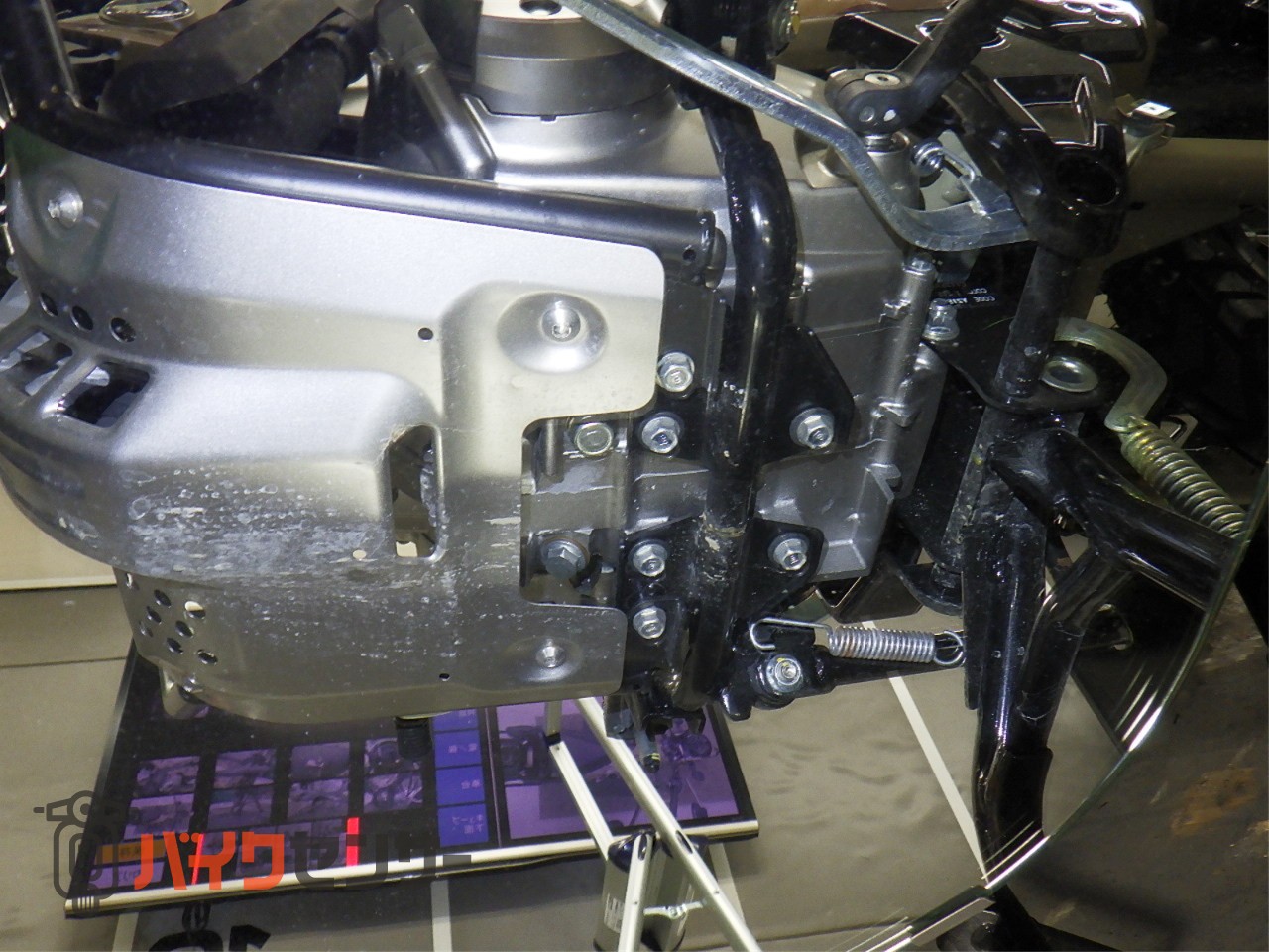 CT125ハンターカブ　Accessories Patrs製 デカールセット  エンジンガード_7