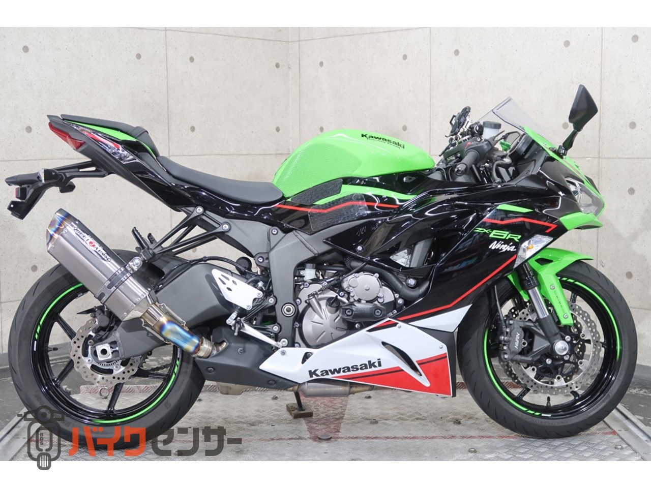カワサキ Ninja ZX-6R ZX636G KRT Edition BEETスリップオン USB 73281