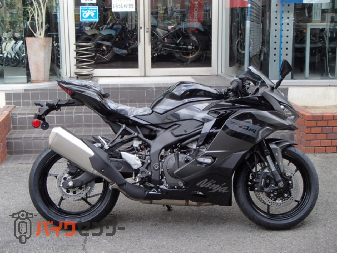 カワサキ NINJA ZX-4R SE 2026年モデル B600826| BDSバイクセンサー