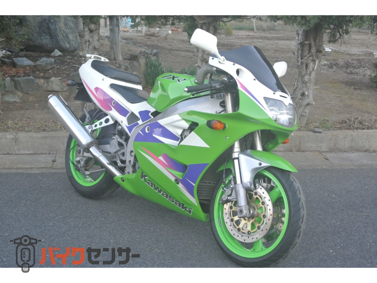 カワサキ ZXR400 L9 逆車イギリス仕様フルパワーモデル 車検が長いです