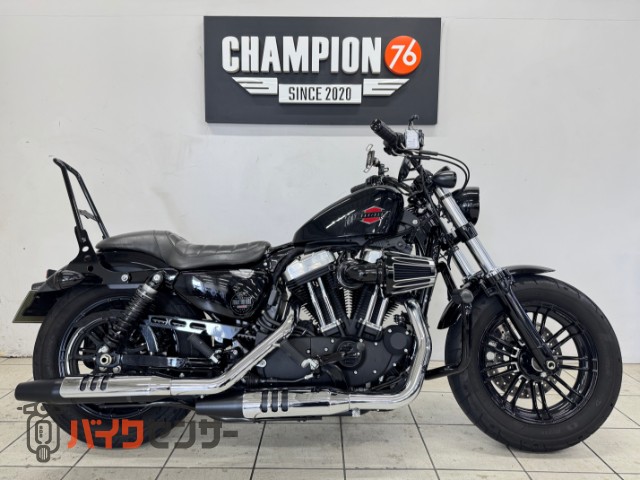 XL1200X フォーティエイト ノーマルマフラーシーシーバーエンジンガードエアクリーナーサイドバックスマホホルダーＵＳＢＥＴＣ２．０