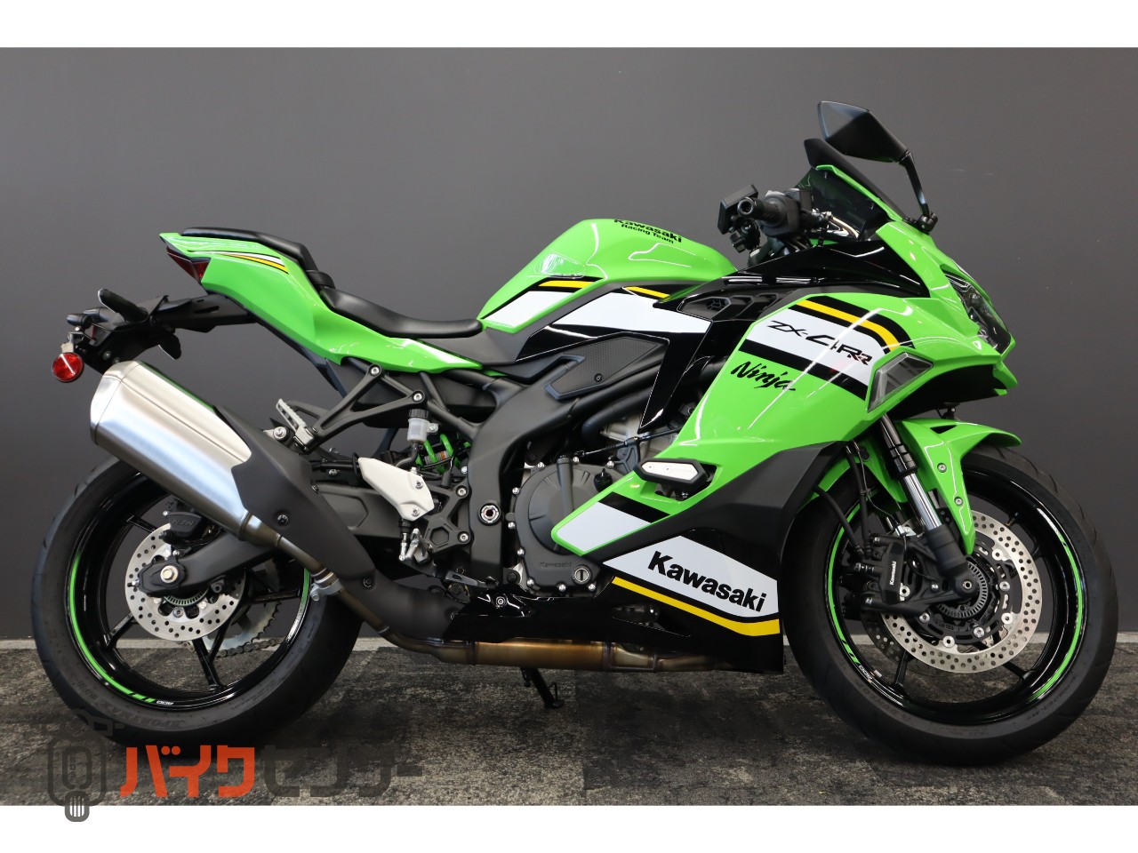 ⋈⑅り⑅⋈様 カワサキ NINJA ZX-4RR KRT 2025モデル スマートモニター付きドラレコ