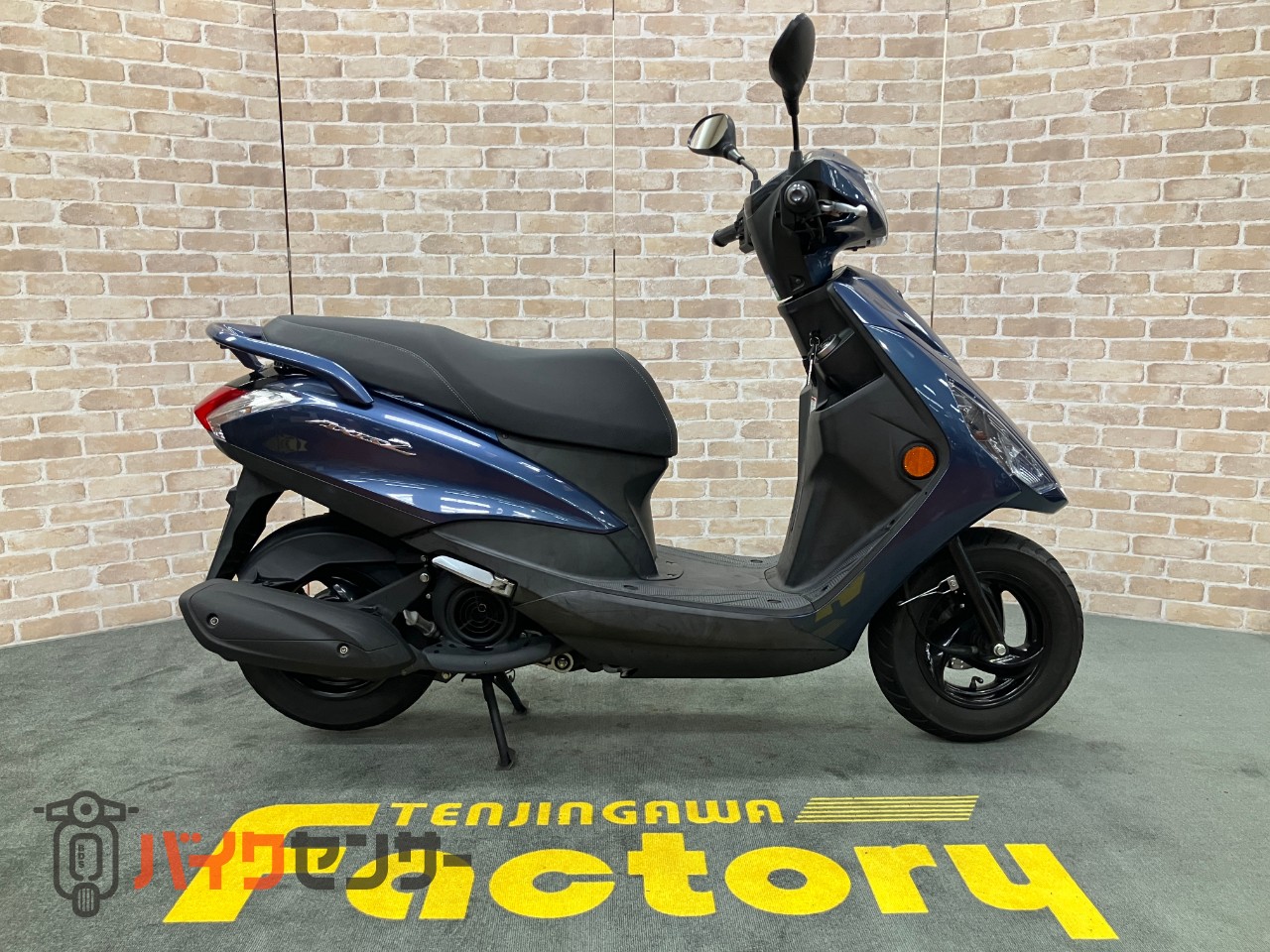 AXIS Z 2018年モデル グレイッシュブルーメタリック_0