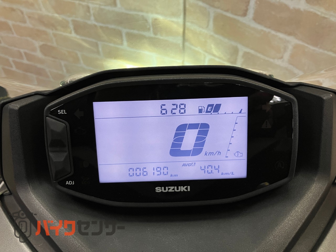 バーグマンストリート125 リアボックス スマホホルダー マウントバー_12