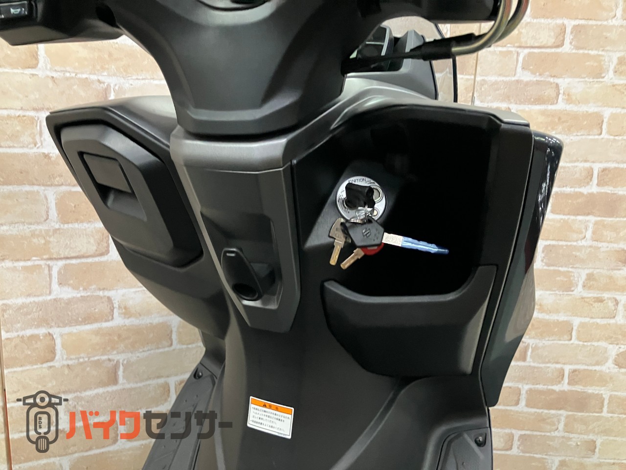 バーグマンストリート125 リアボックス スマホホルダー マウントバー_43