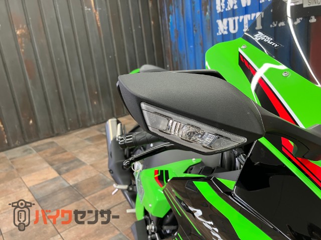 Ninja ZX-10R - KAWASAKI | CHAMPION 76 | チャンピオン 76