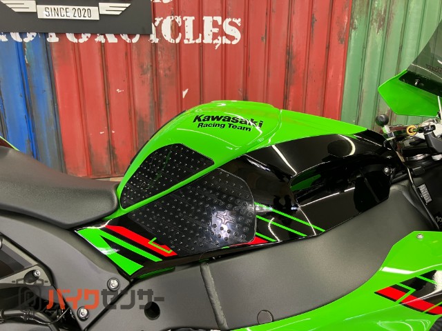 Ninja ZX-10R - KAWASAKI | CHAMPION 76 | チャンピオン 76