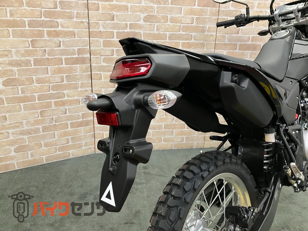 WR125R_38