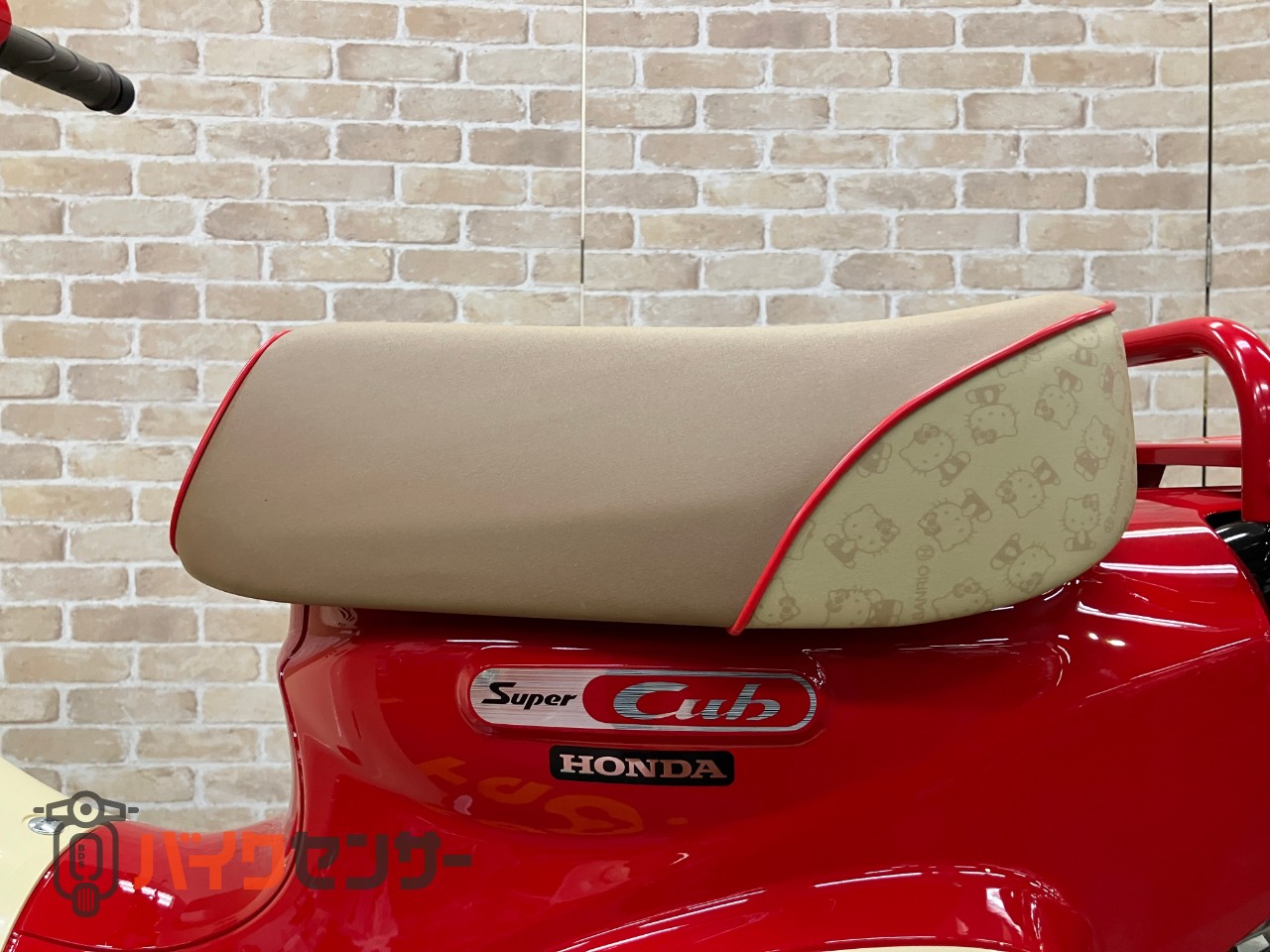 スーパーカブ50 ５０周年記念ハローキティ　マグナレッド　インジェクション　受注期間限定モデル_19