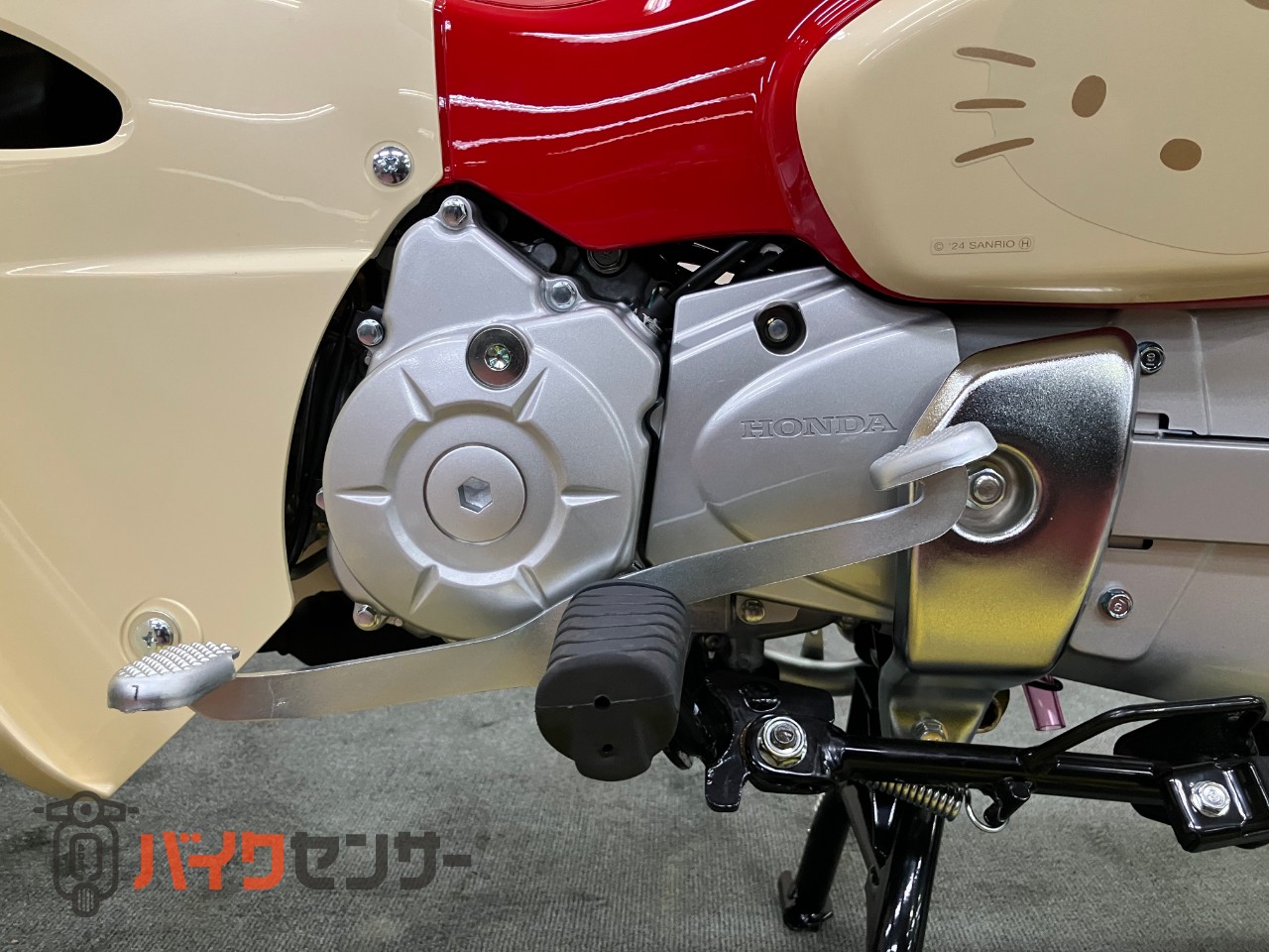 スーパーカブ50 ５０周年記念ハローキティ　マグナレッド　インジェクション　受注期間限定モデル_21