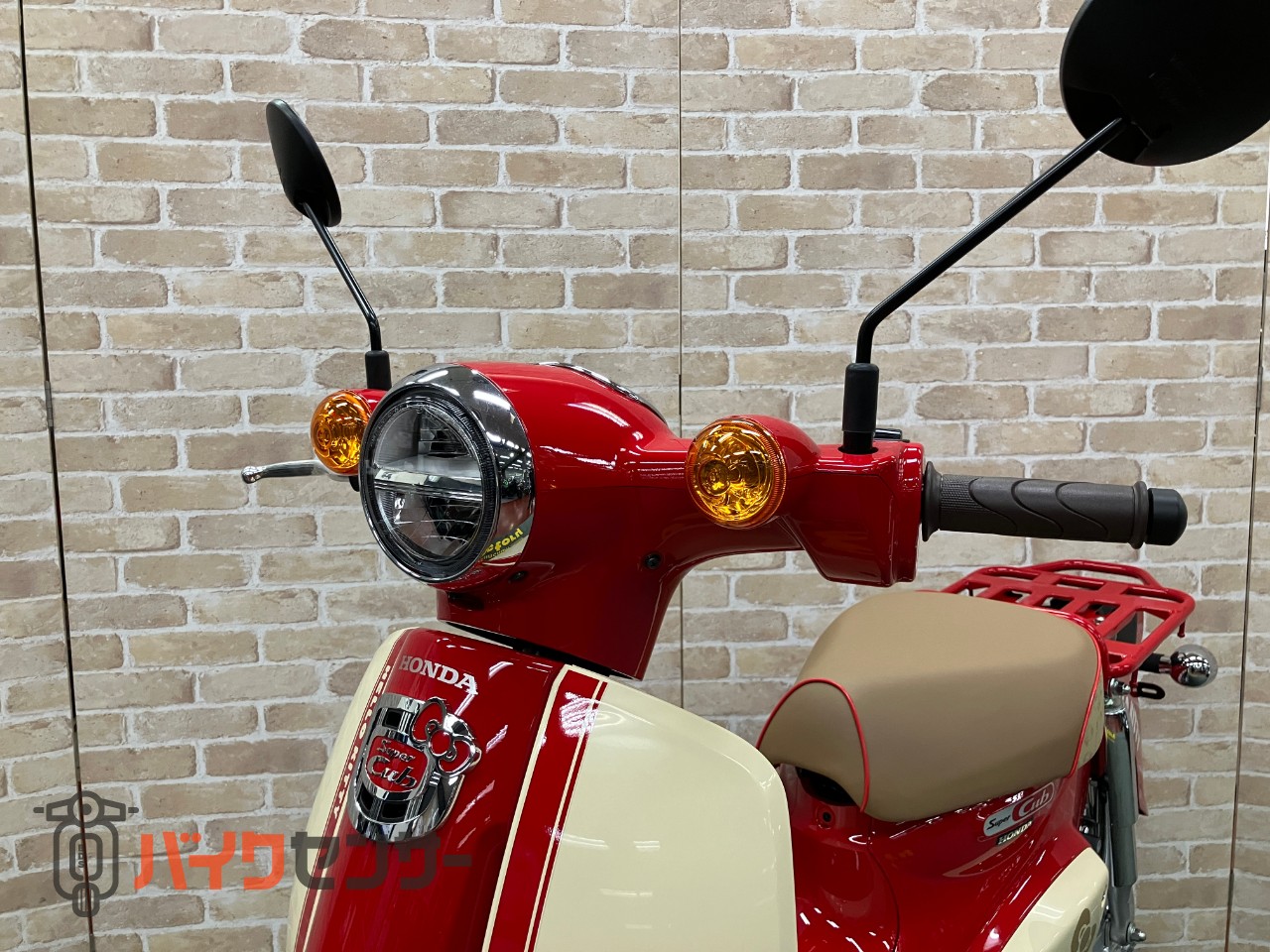 スーパーカブ50 ５０周年記念ハローキティ　マグナレッド　インジェクション　受注期間限定モデル_24