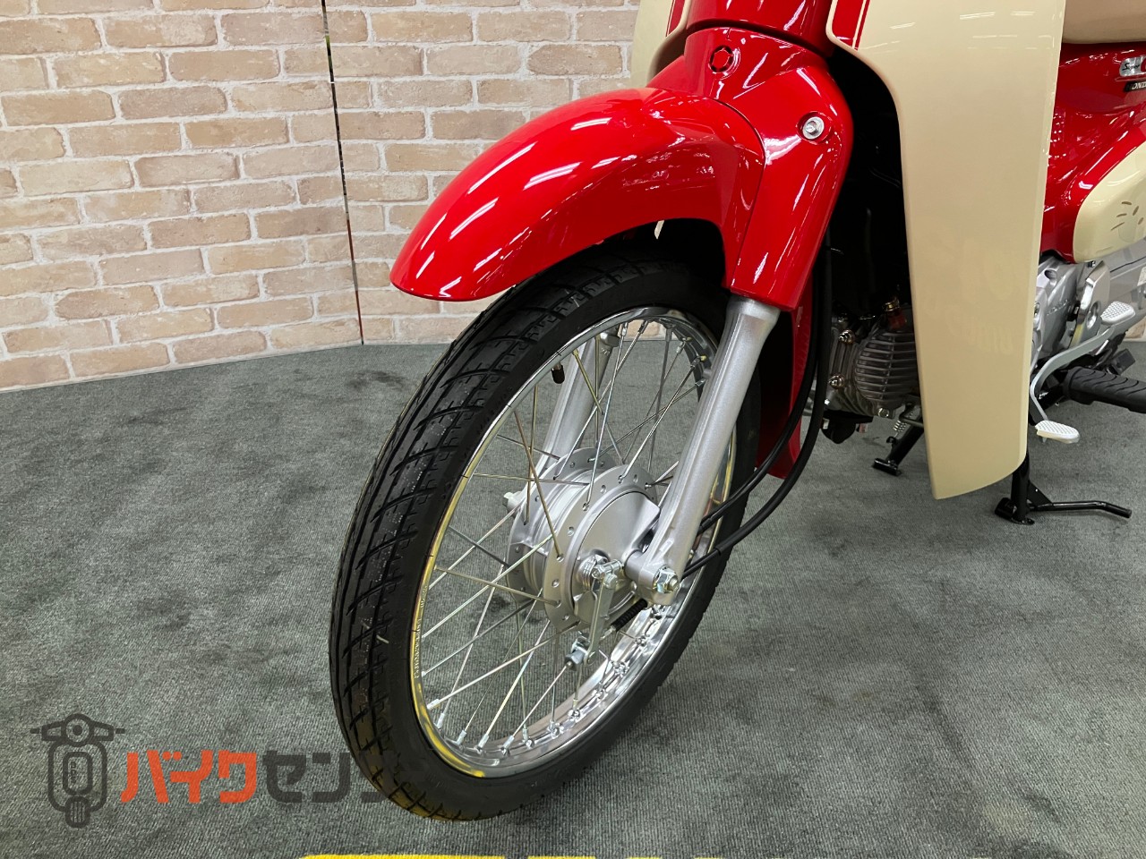 スーパーカブ50 ５０周年記念ハローキティ　マグナレッド　インジェクション　受注期間限定モデル_26