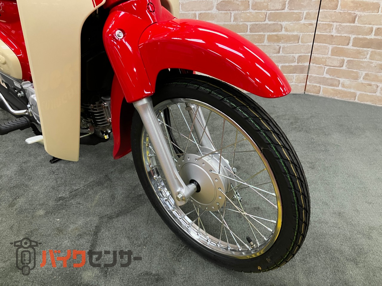 スーパーカブ50 ５０周年記念ハローキティ　マグナレッド　インジェクション　受注期間限定モデル_31