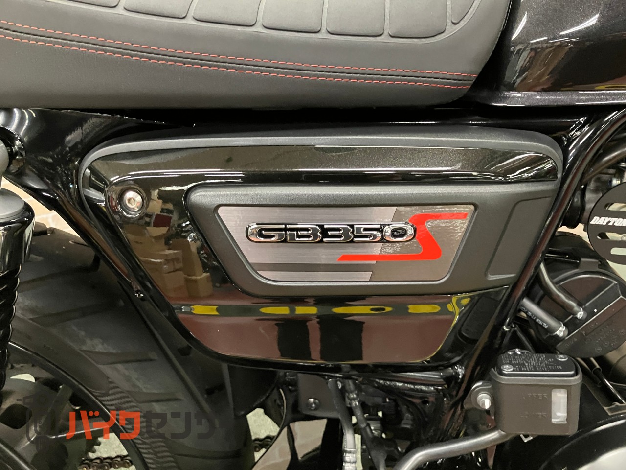 GB350S モリワキ フェンダーレス サイレンサー タコメーター ハンドル ETC_6