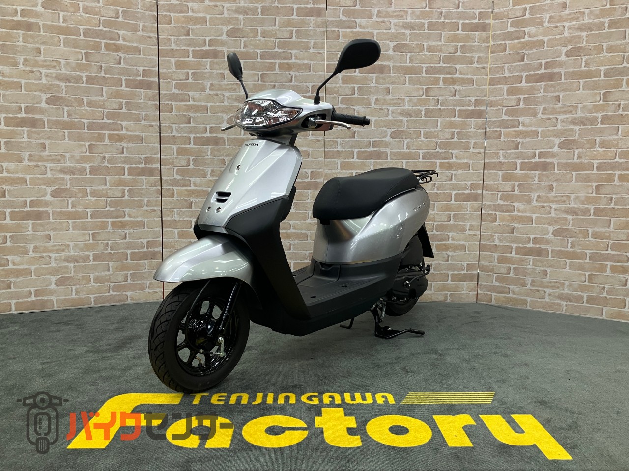 ホンダタクト