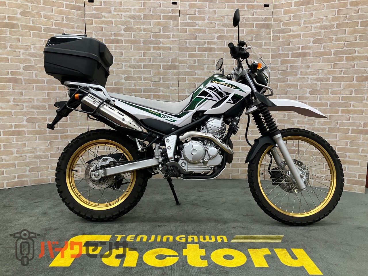 セロー250 ２０１８年モデル　黒フレーム　インジェクション　アドベンチャーキャリア　リアボックス　ウインドシールド　ＥＴＣ_0