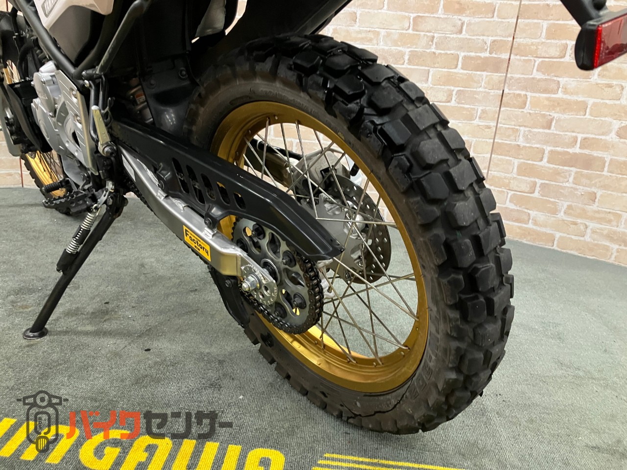 セロー250 ２０１８年モデル　黒フレーム　インジェクション　アドベンチャーキャリア　リアボックス　ウインドシールド　ＥＴＣ_8