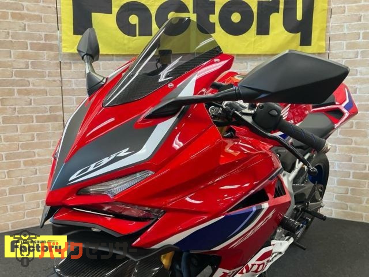 CBR250RR　マルケジーニホイール　オーリンズリアサス　OVERハンドル　マジカルスクリーン前後フェンダー　ベビーフェイスステップ等_13