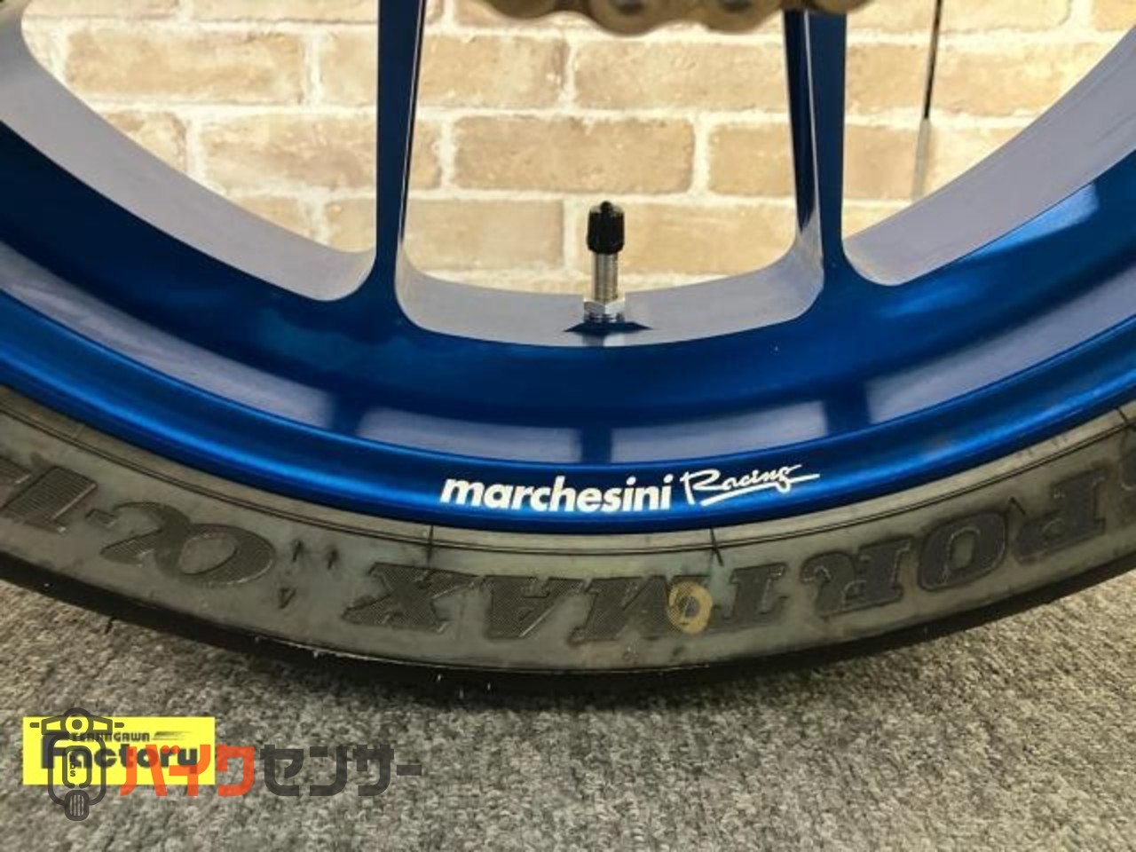 CBR250RR　マルケジーニホイール　オーリンズリアサス　OVERハンドル　マジカルスクリーン前後フェンダー　ベビーフェイスステップ等_14