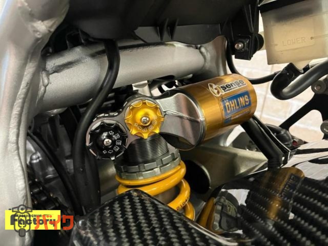 CBR250RR　マルケジーニホイール　オーリンズリアサス　OVERハンドル　マジカルスクリーン前後フェンダー　ベビーフェイスステップ等_16