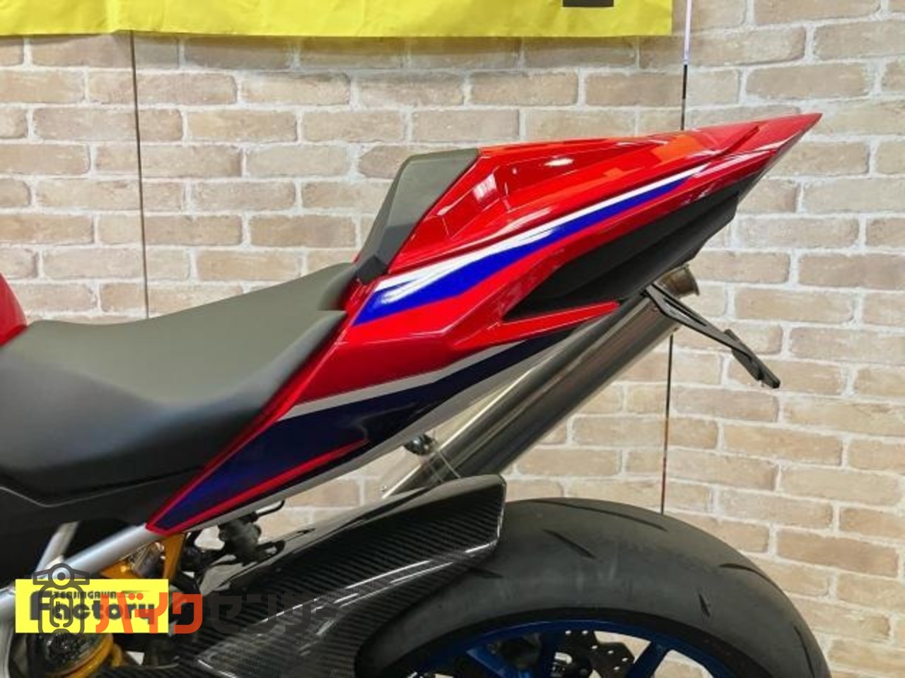 CBR250RR　マルケジーニホイール　オーリンズリアサス　OVERハンドル　マジカルスクリーン前後フェンダー　ベビーフェイスステップ等_20