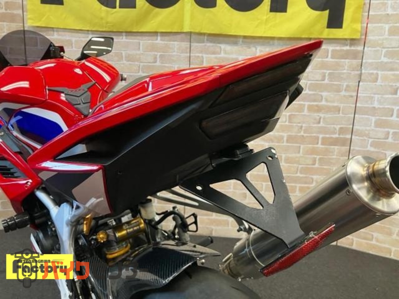 CBR250RR　マルケジーニホイール　オーリンズリアサス　OVERハンドル　マジカルスクリーン前後フェンダー　ベビーフェイスステップ等_33