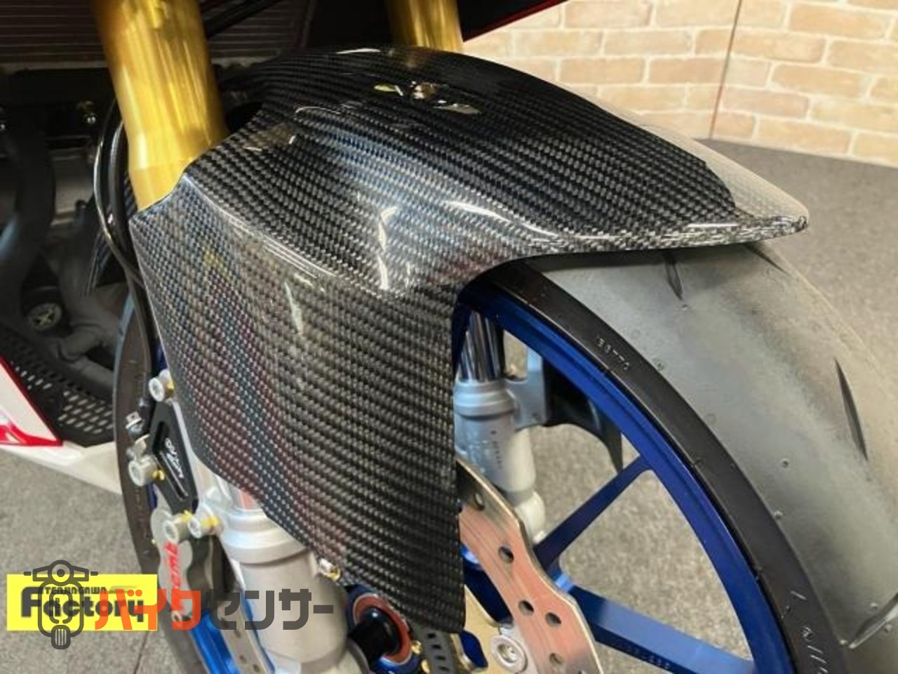 CBR250RR　マルケジーニホイール　オーリンズリアサス　OVERハンドル　マジカルスクリーン前後フェンダー　ベビーフェイスステップ等_38