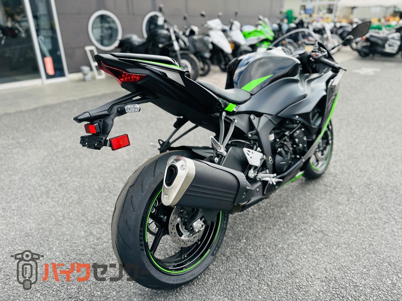 カワサキ Ninja ZX-6R 試乗車おろしの低走行！！現行型！！ B605138
