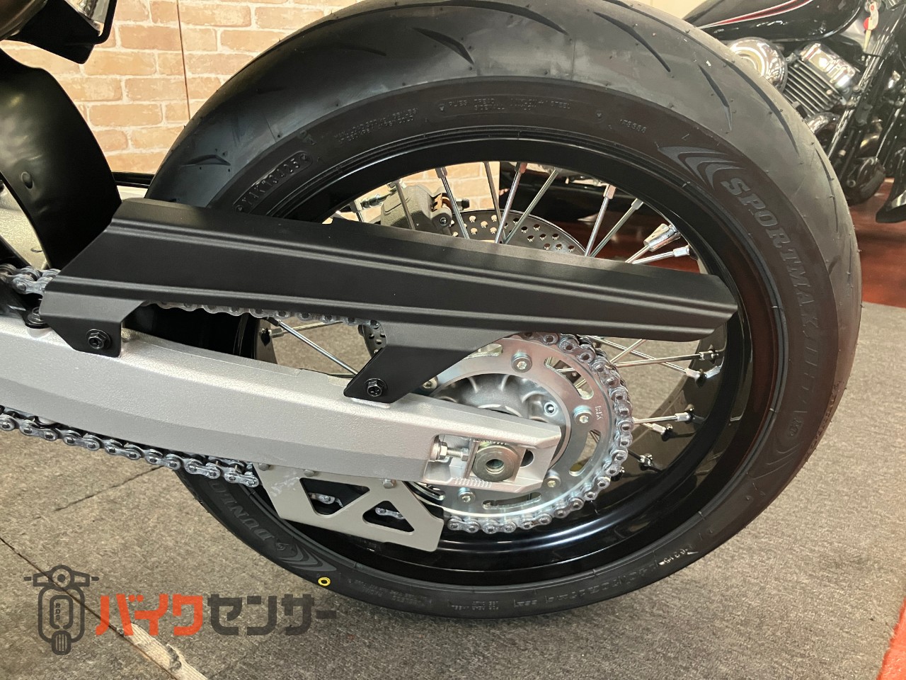 DR-Z4SM 電子制御スロットル ドライブモードセレクター トラクションコントロール スカイグレー ヘルメットホルダー_7