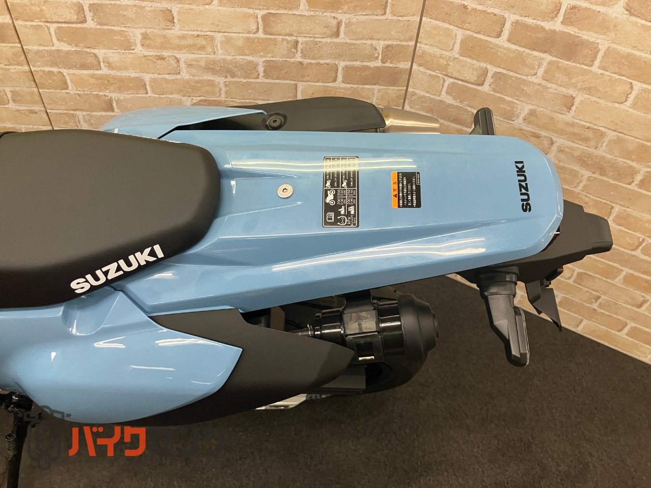 DR-Z4SM 電子制御スロットル ドライブモードセレクター トラクションコントロール スカイグレー ヘルメットホルダー_22