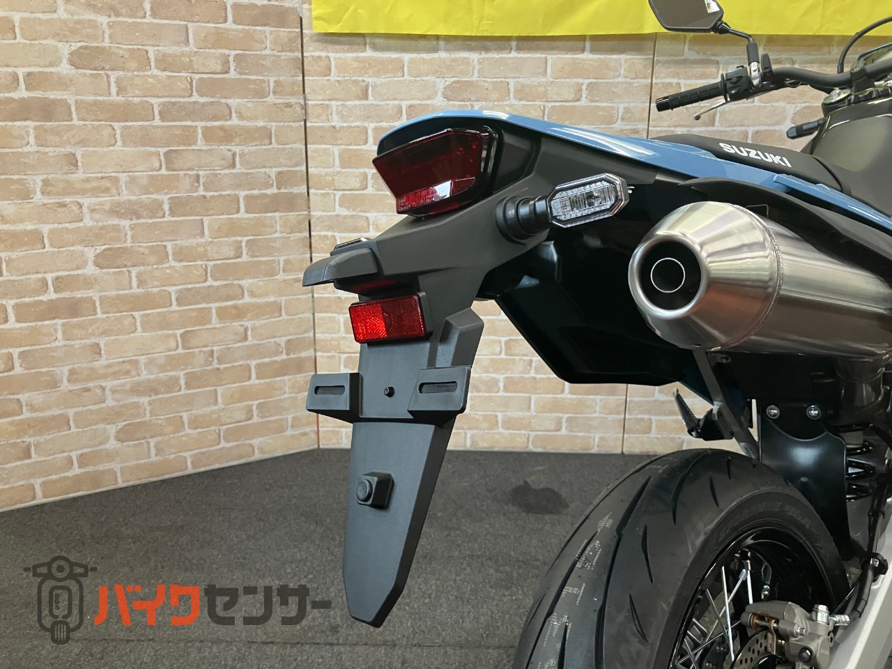 DR-Z4SM 電子制御スロットル ドライブモードセレクター トラクションコントロール スカイグレー ヘルメットホルダー_38