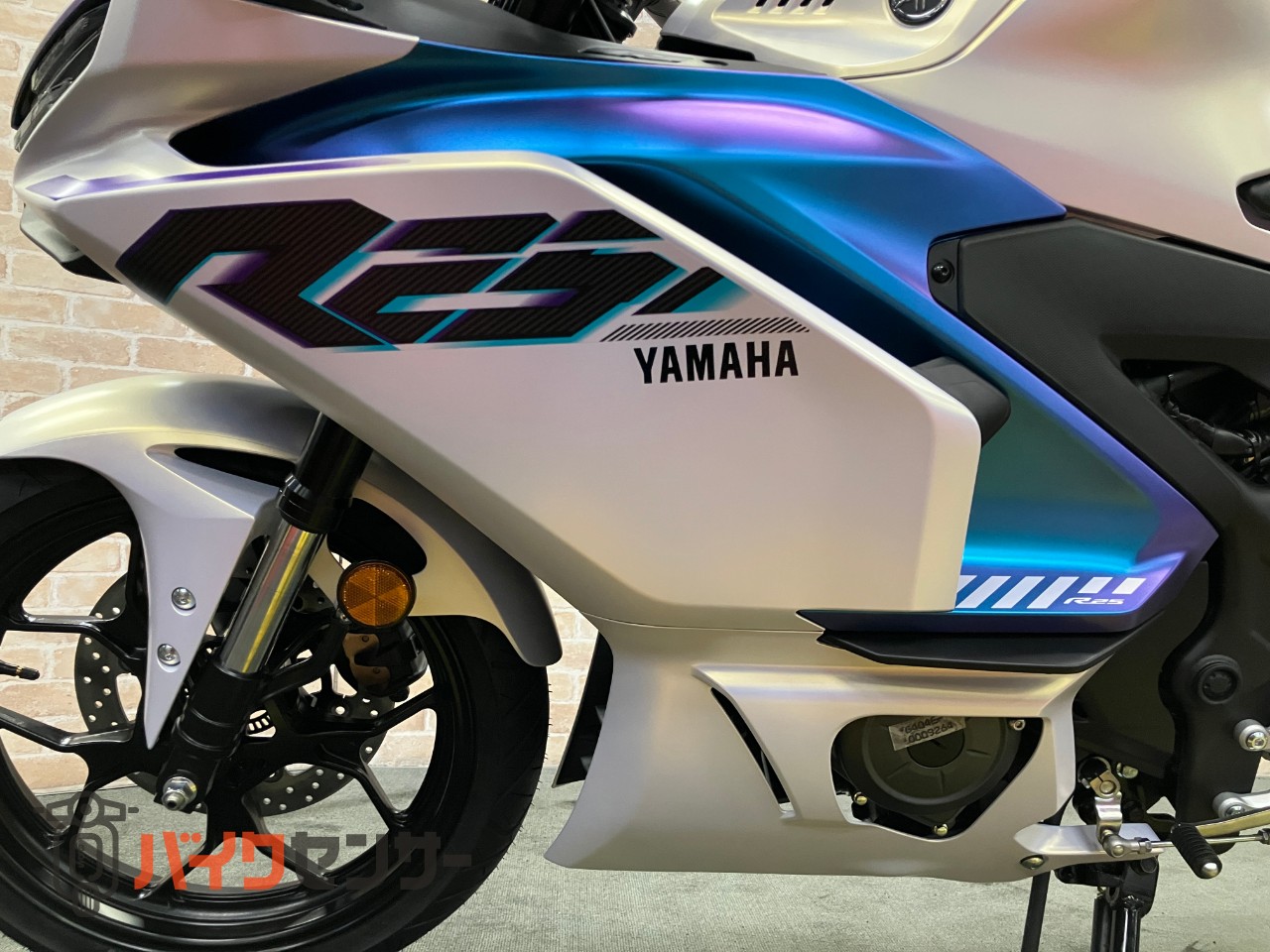 YZF-R25_8