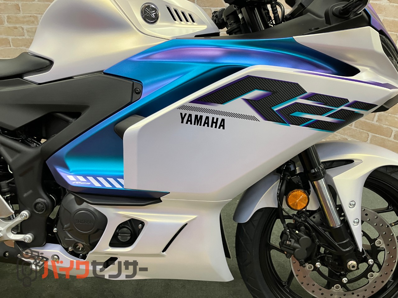YZF-R25_31