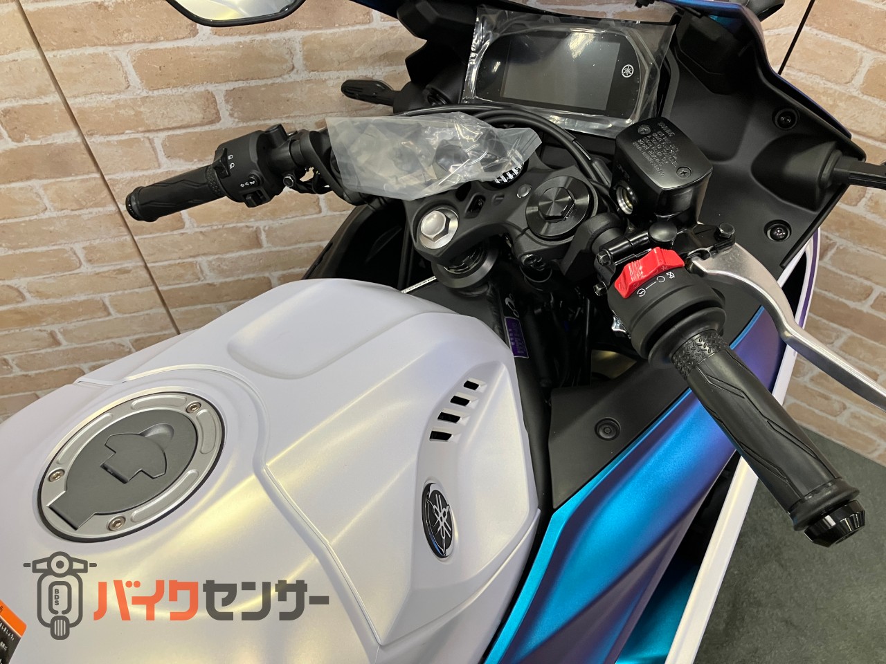 YZF-R25_43