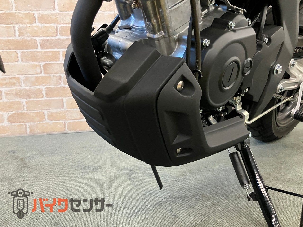 ＸＳＲ１２５　ＡＢＳ　ベリーダークオレンジメタリック１　２０２５年モデル　インジェクション　ＬＥＤヘッドライト_9