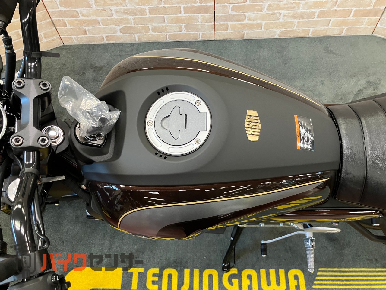 ＸＳＲ１２５　ＡＢＳ　ベリーダークオレンジメタリック１　２０２５年モデル　インジェクション　ＬＥＤヘッドライト_33