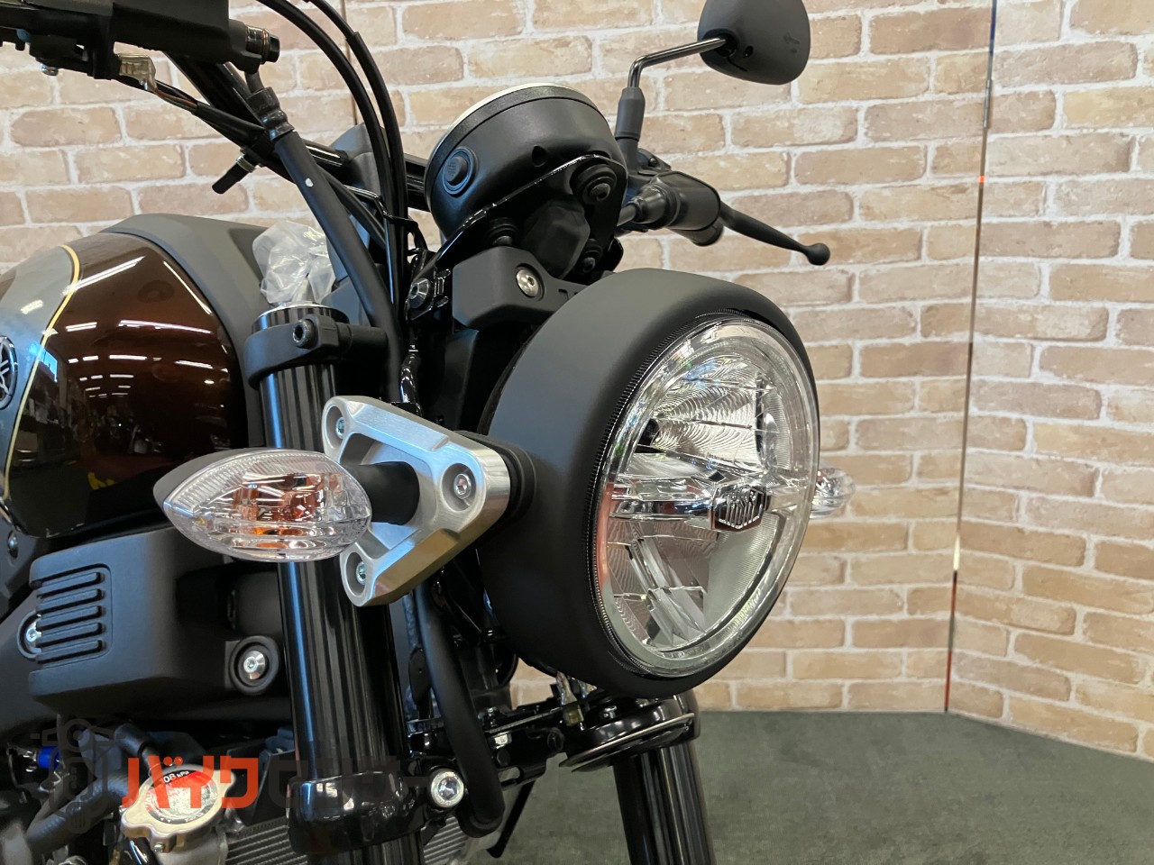 ＸＳＲ１２５　ＡＢＳ　ベリーダークオレンジメタリック１　２０２５年モデル　インジェクション　ＬＥＤヘッドライト_41