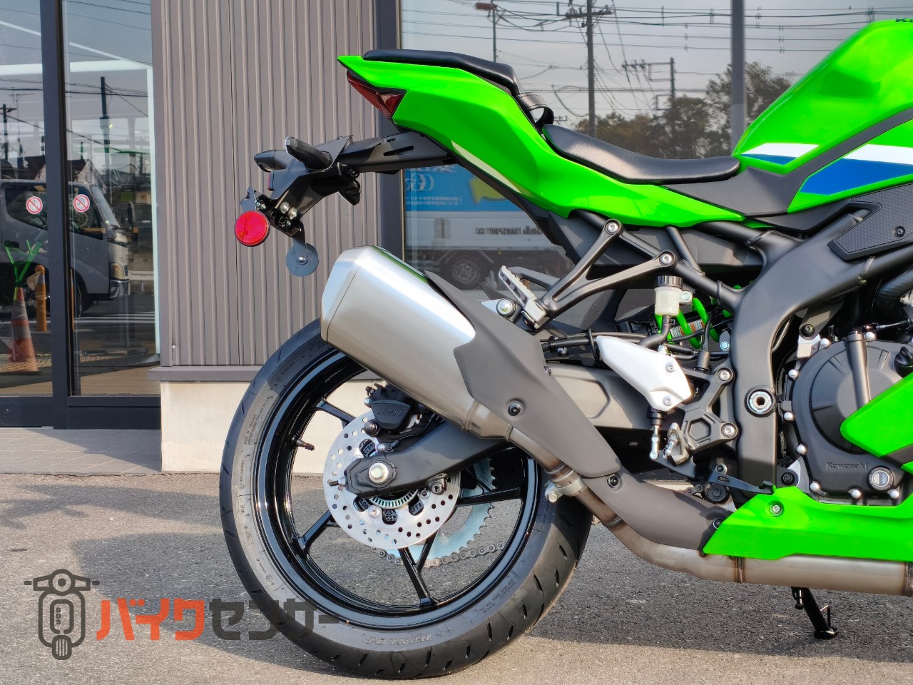 カワサキ Ninja ZX-25RR 4気筒エンジン、走る楽しさ、ライムグリーン